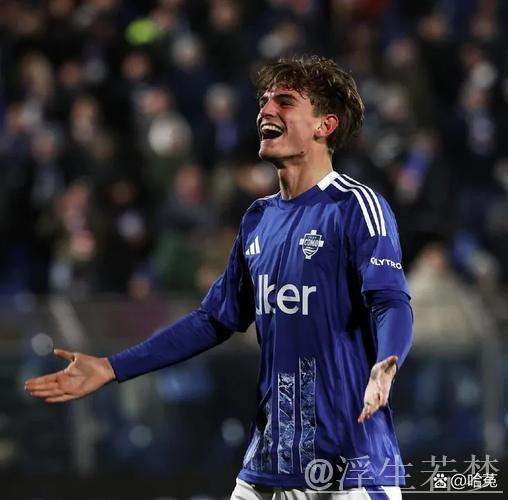 “曼联传已敲定奥斯梅恩加盟协议,28球射手今夏或加盟仍存转会难题” “曼联传已敲定奥斯梅恩加盟协议,28球射手今夏或加盟仍存转会难题”