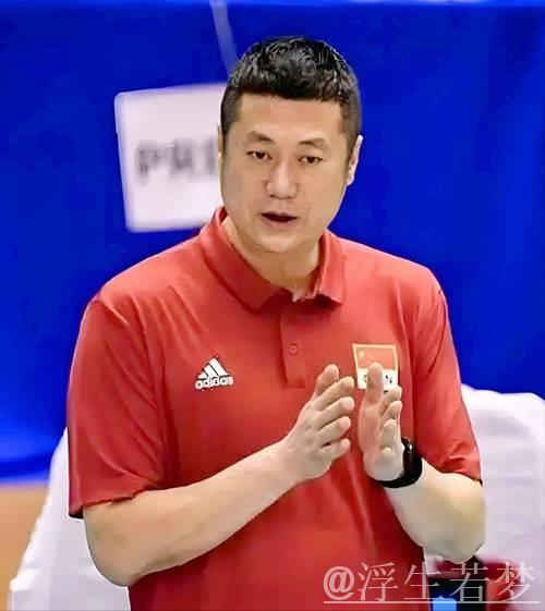 中国女排主帅赵勇:球队每战皆进步 中国女排主帅赵勇:球队每战皆进步